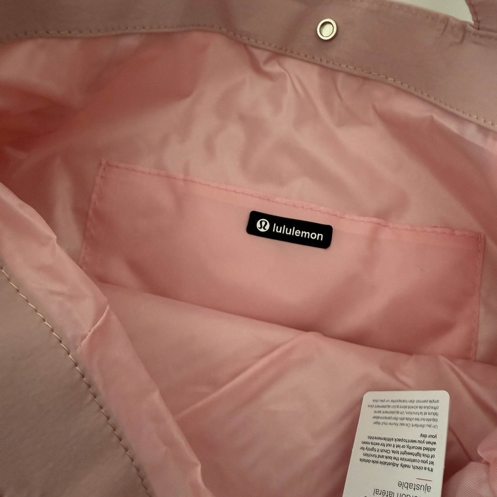 Lululemon Tote Bag 18L - Picture 3 of 4